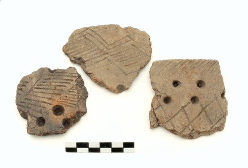 T��pilise kammkeraamika killud